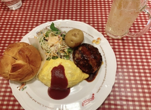 明日は緊急出勤！(*´꒳`*)画像１