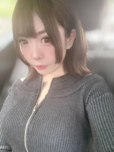 今日も出勤です💓画像１